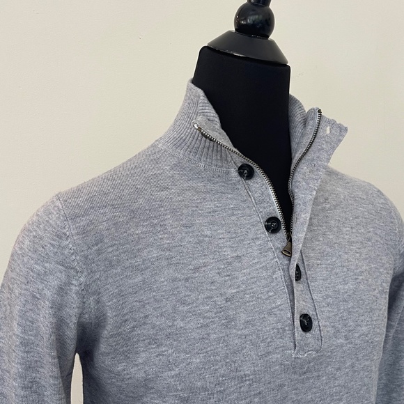 New Hugo Boss Sweater Half Zip Buttons Light Gary Sweater Pullover - Picture 1 of 10